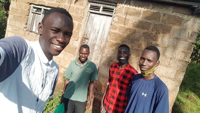 changing-communities-2021-11-post-image-selfie